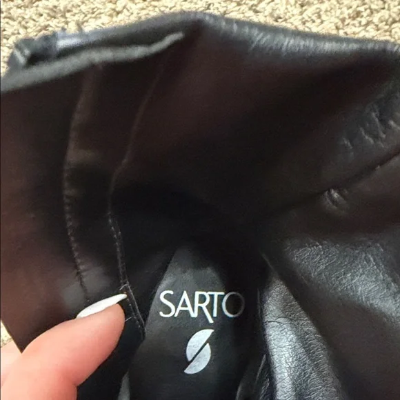 SARTO By Franco Sarto Black Ankle Booties - Picture 2 of 3
